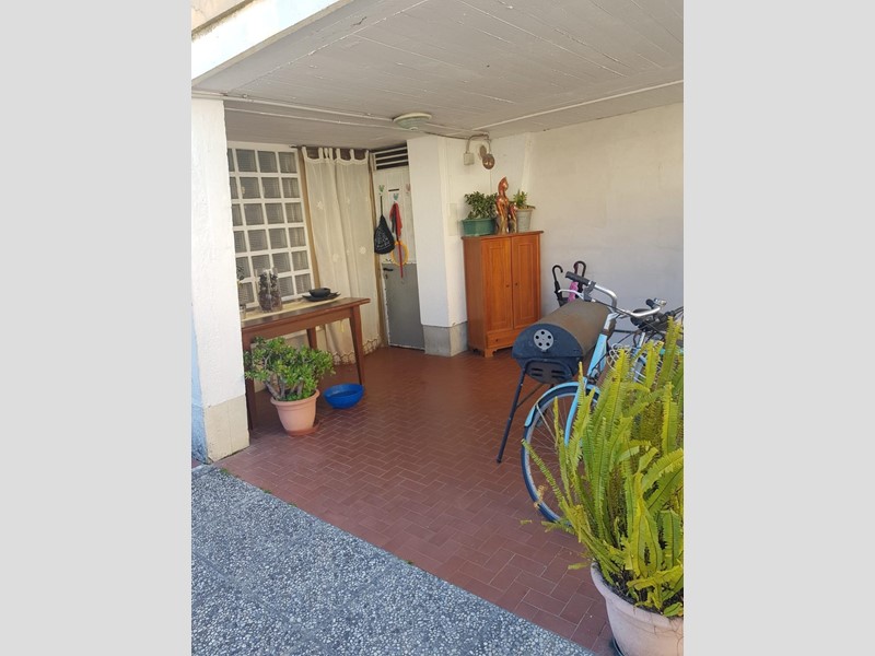Villetta a schiera in Vendita a Viareggio, zona Torre Del Lago Puccini, 240'000€, 90 m², arredato