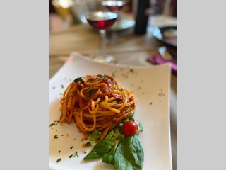 Attività commerciale in Vendita a Milano, zona Baggio, 750'000€, 186 m²