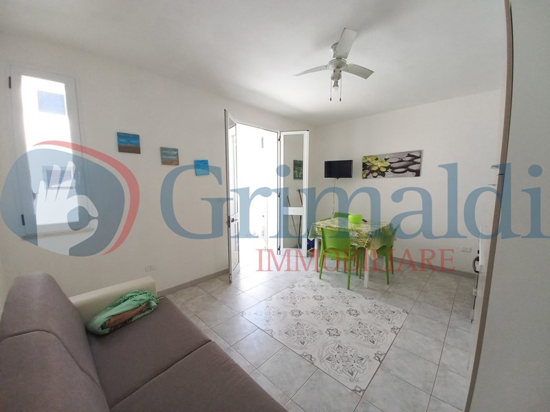 Casa Indipendente in Vendita a Ugento, 130'000€, 80 m², arredato