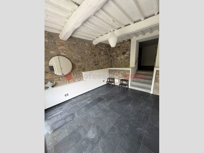 Casa Indipendente in Vendita a Montecatini Terme, 180'000€, 100 m²