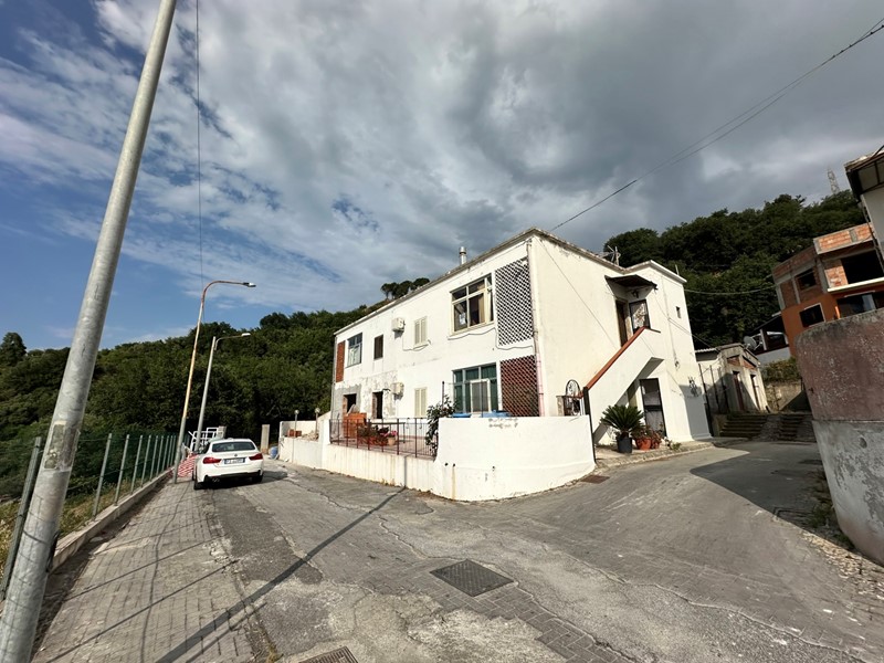 Quadrilocale in Vendita a Barcellona Pozzo di Gotto, 75'000€, 85 m², arredato