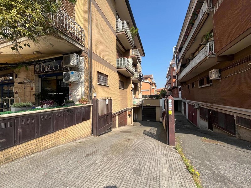 Box in Vendita a Roma, 18'000€, 16 m²