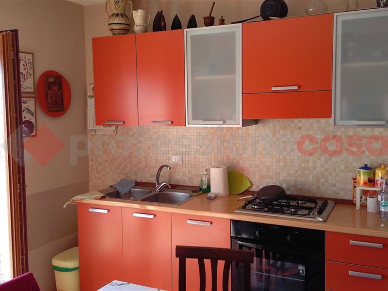 Appartamento in Affitto a Cervaro, 350€, 70 m²