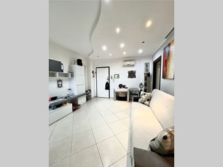 Trilocale in Vendita a Bari, 148'000€, 70 m²