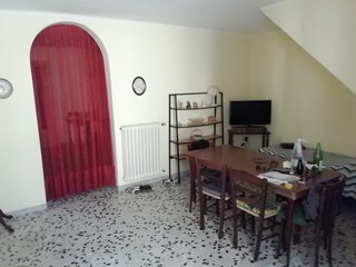 Casa Indipendente in Vendita a Altamura, zona Via Manzoni, 187'000€, 170 m²