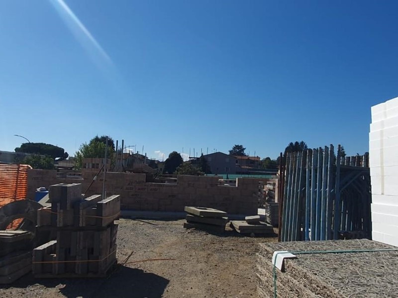 Villa bifamiliare in Vendita a Pescia, zona Collodi, 355'000€, 115 m²