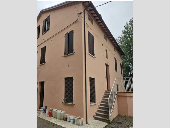 Bilocale in Vendita a Castelnovo di Sotto, 95'000€, 55 m², arredato
