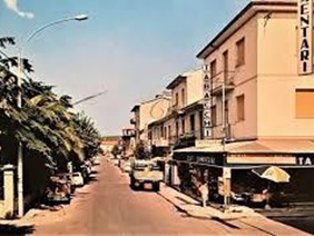 Villa bifamiliare in Vendita a Viareggio, 250'000€, 104 m²