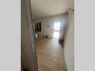 Quadrilocale in Affitto a Luni, 1'200€, 100 m², arredato