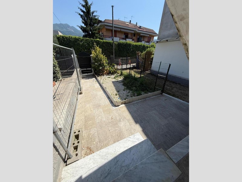 Appartamento in Vendita a Massa, zona Romagnano, 205'000&euro;, 120 m²