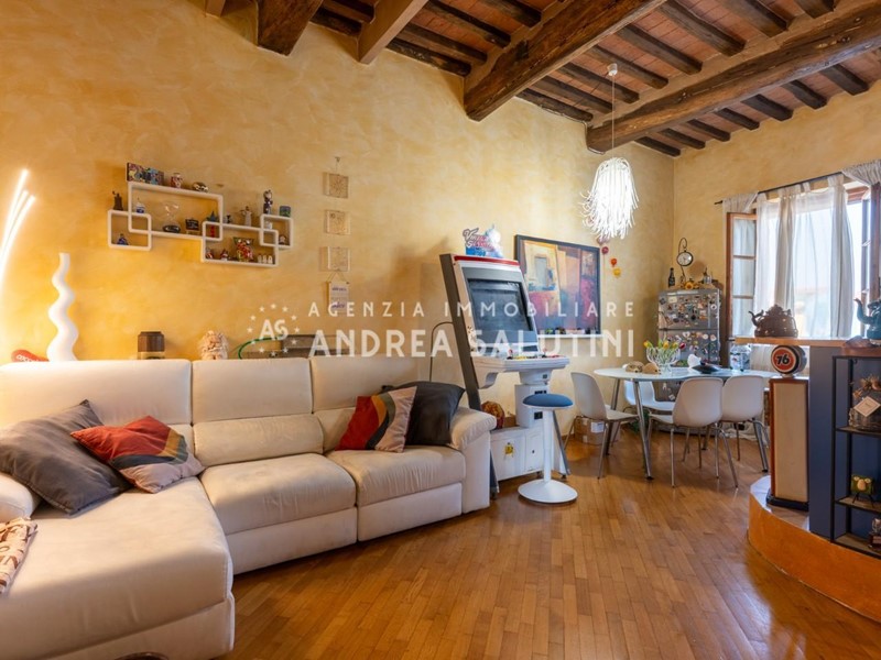 Trilocale in Vendita a Bientina, 139'000€, 75 m², arredato, con Box