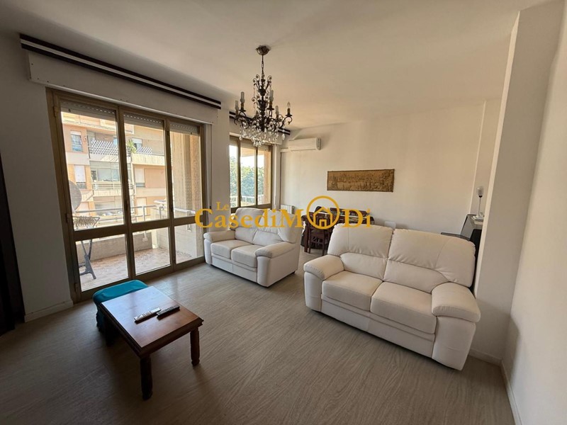 Quadrilocale in Affitto a Livorno, 1'300€, 117 m², arredato