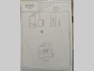 Villa in Vendita a Massa, zona Altagnana, 310'000&euro;, 138 m², arredato