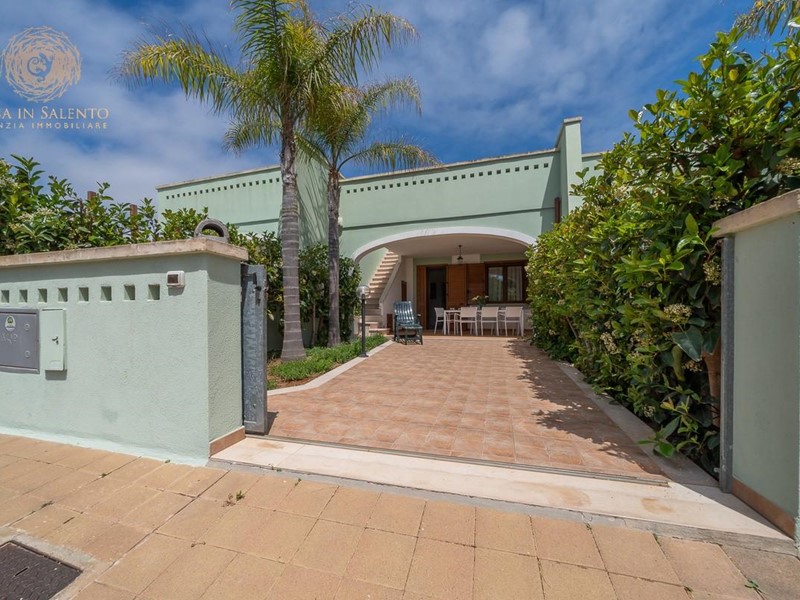 Villetta a schiera in Vendita a Salve, zona Torre Pali, 260'000€, 182 m², arredato