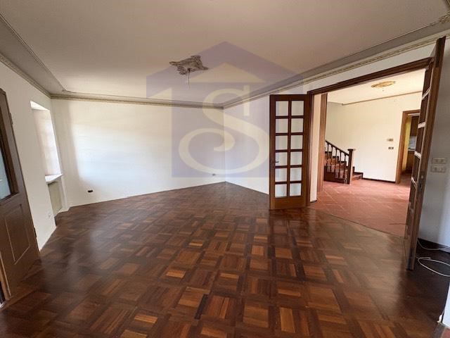 Villa bifamiliare in Vendita a Cordignano, 235'000€, 226 m²