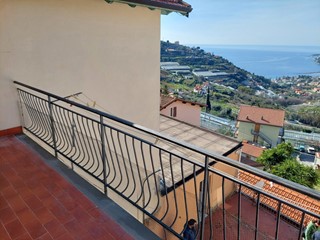 Attico in Vendita a Sanremo, 135'000€, 109 m²