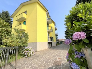 Trilocale in Vendita a Inveruno, 138'000€, 85 m²