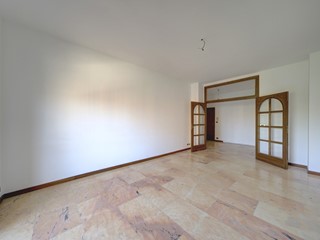 Quadrilocale in Vendita a Torino, 165'000€, 121 m²