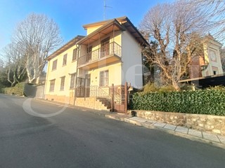 Casa Indipendente in Vendita a Sasso Marconi, 325'000€, 150 m²