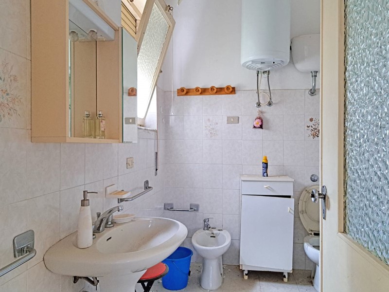 Casa Indipendente in Vendita a Sanluri, 120'000€, 245 m²