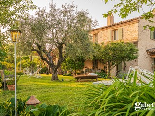 Villa in Vendita a Tavoleto, 996'000€, 412 m², arredato