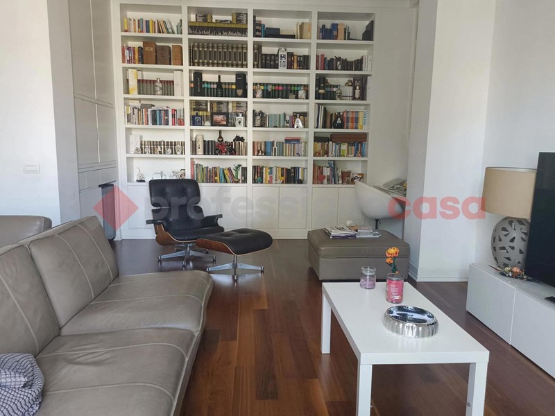 Quadrilocale in Vendita a Reggio Calabria, 350'000€, 180 m²