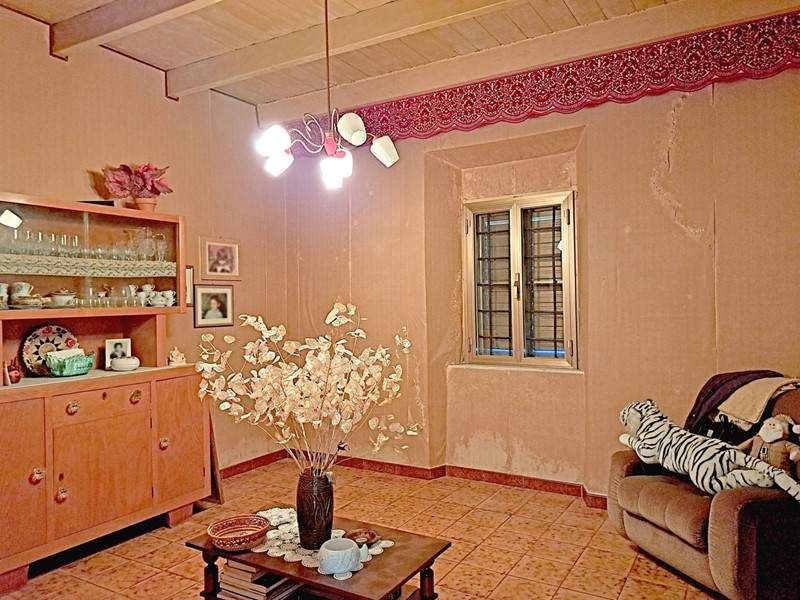 Casa Indipendente in Vendita a Siddi, 120'000€, 220 m²