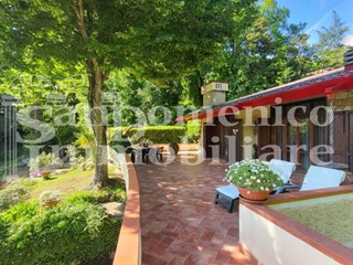 Villa in Vendita a San Giuliano Terme, zona Molina di Quosa, 348'000€, 130 m², arredato, con Box