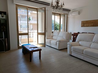 Quadrilocale in Affitto a Livorno, 1'300€, 100 m², arredato