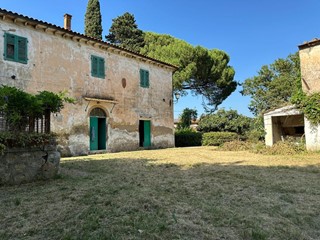 Casale in Vendita a Casciana Terme Lari, zona Perignano, 599'000€, 420 m², arredato