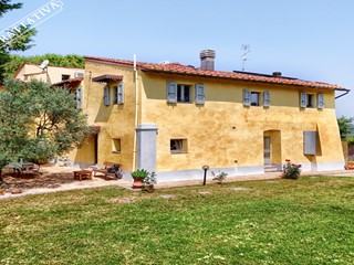 Casale in Vendita a Certaldo, 495'000&euro;, 150 m², arredato
