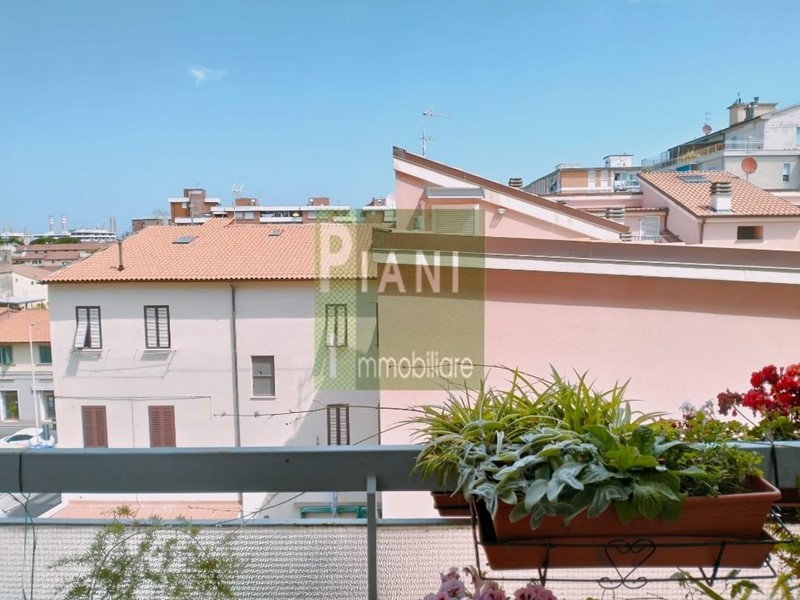 Quadrilocale in Vendita a Livorno, 175'000€, 75 m², arredato
