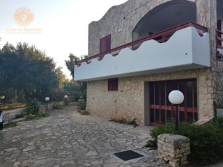 Casa Indipendente in Vendita a Corsano, 259'000€, 570 m², con Box