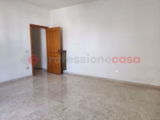 Quadrilocale in Affitto a Manduria, 400€, 100 m²