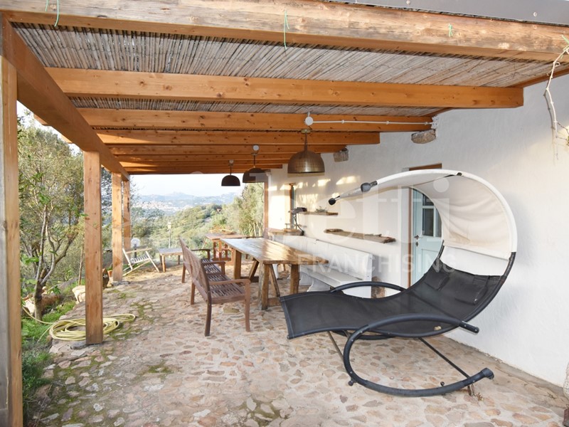 Casale in Vendita a Olbia, 309'000€, 90 m², arredato