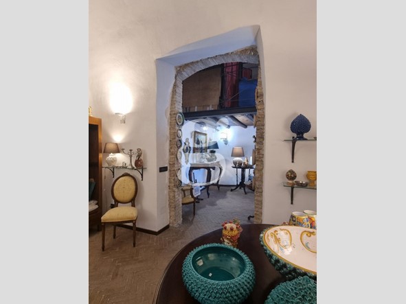 Negozio in Vendita a Milazzo, 260'000€, 105 m²