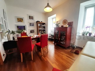 Ufficio in Affitto a Trieste, 450€, 12 m²