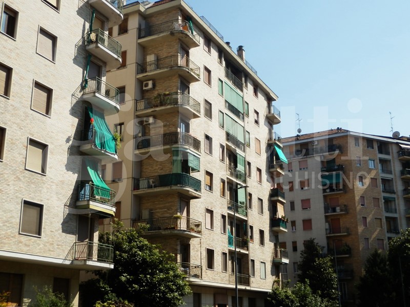 Bilocale in Vendita a Milano, 248'000€, 52 m²