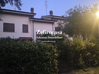 Villa in Vendita a Valsamoggia, 265 m²