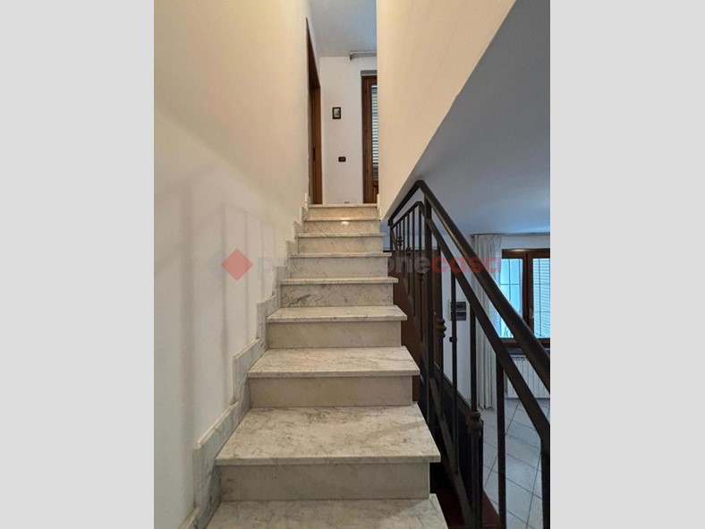 Casa Indipendente in Vendita a Montecatini Terme, 164'000€, 111 m²
