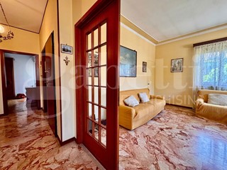 Villa in Vendita a Bruino, 309'000€, 300 m²