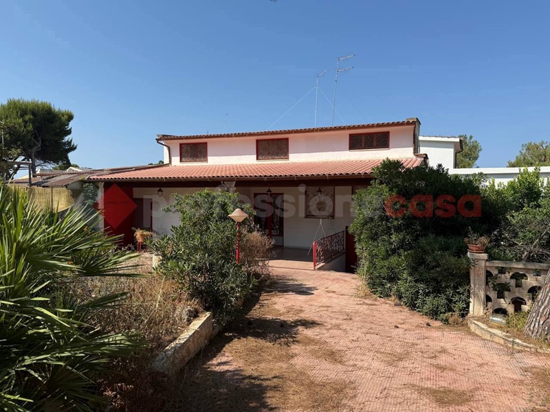 Villa in Vendita a Taranto, 129'000€, 100 m²