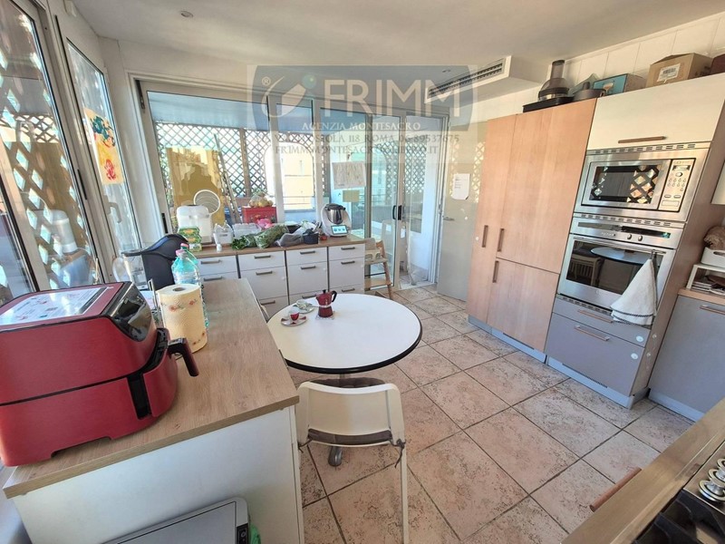 Trilocale in Vendita a Roma, 799'000&euro;, 112 m²