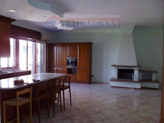 Quadrilocale in Vendita a Cardito, 230'000€, 150 m²