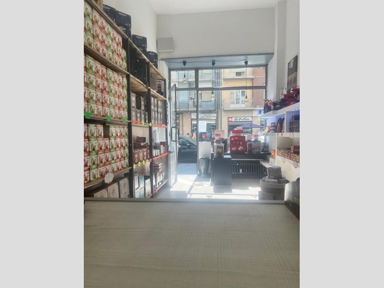 Attività commerciale in Vendita a Torino, 23'500€, 45 m²