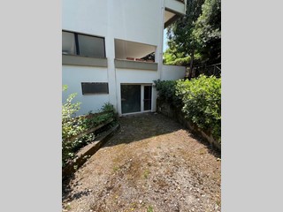 Magazzino in Vendita a Santa Marina, 55'000€, 128 m²