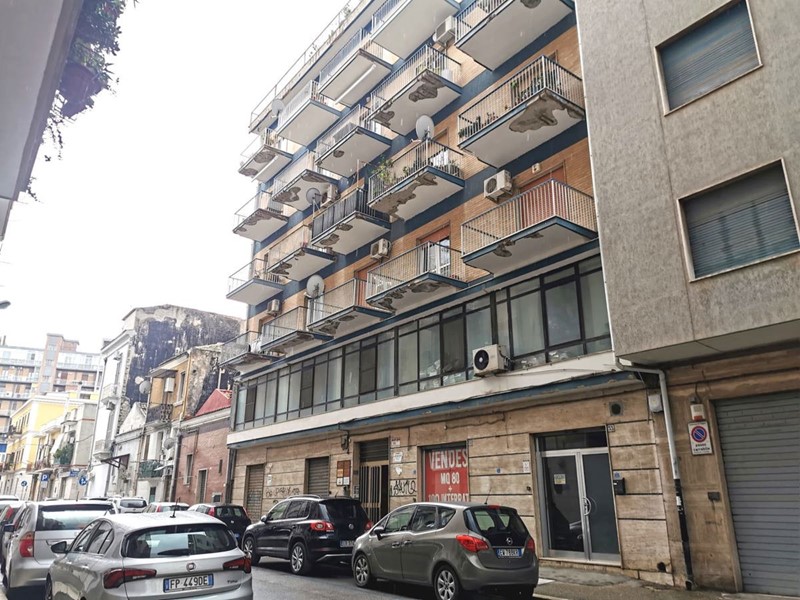 Appartamento in Vendita a Foggia, 115'000&euro;, 175 m²