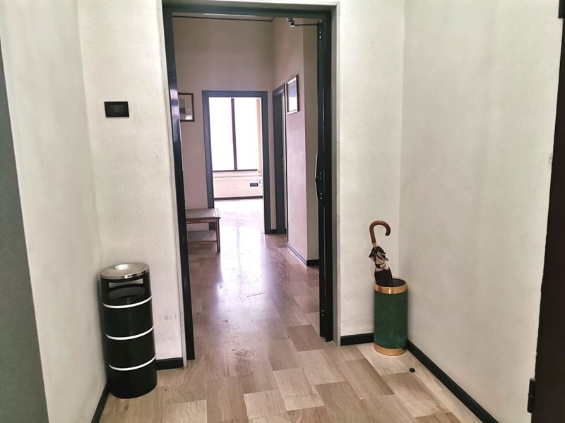 Ufficio in Vendita a Foggia, 115'000&euro;, 175 m²