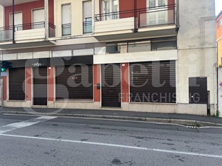 Negozio in Vendita a Lecco, 68'000€, 50 m²