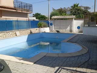 Appartamento in Vendita a Castel Volturno, zona Baia Verde, 160'000€, 1000 m², con Box